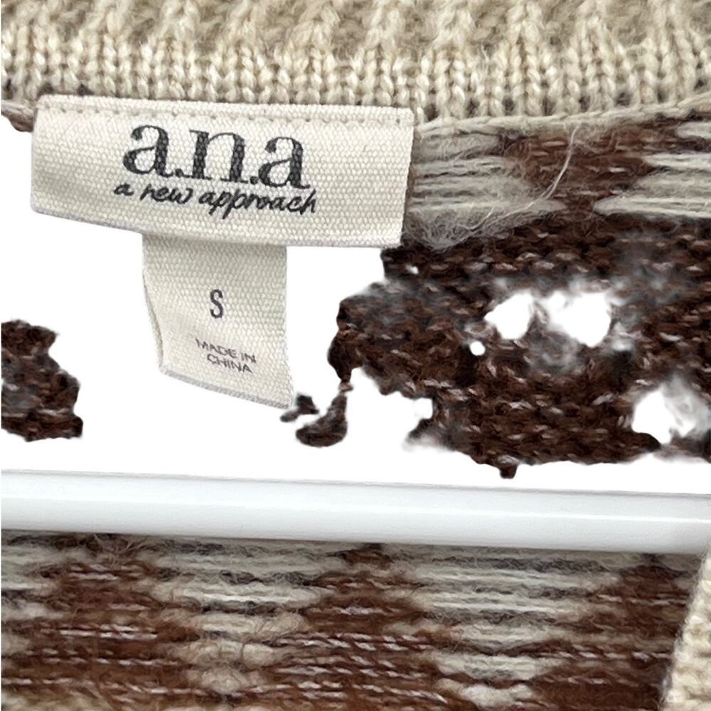 a.n.a (A New Approach) brown and cream open-collar knit sweater - Picture 2 of 3